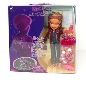 Bratz Secret Date Doll - Brown Hair with Pink Accessories